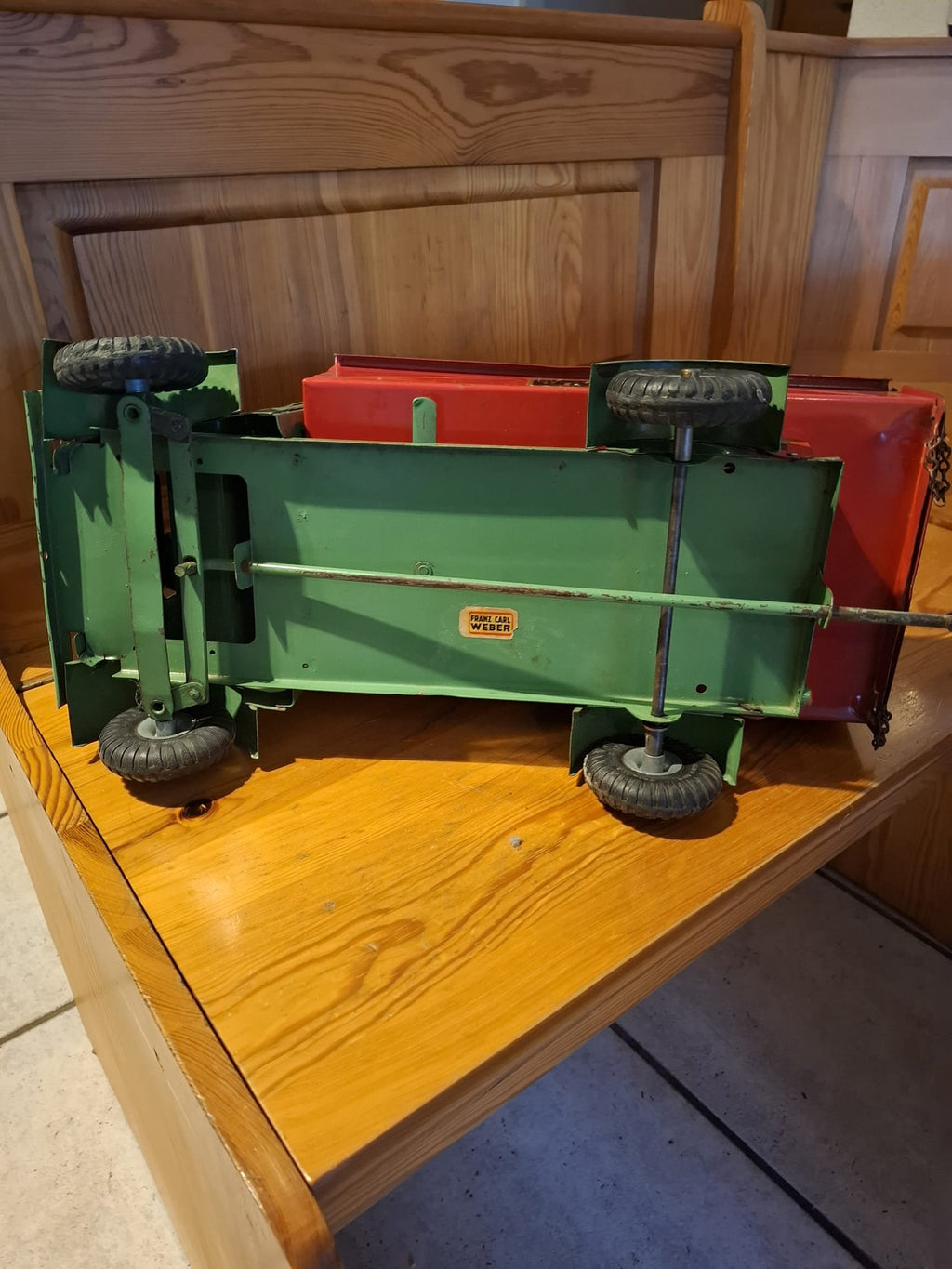 Blechlastwagen